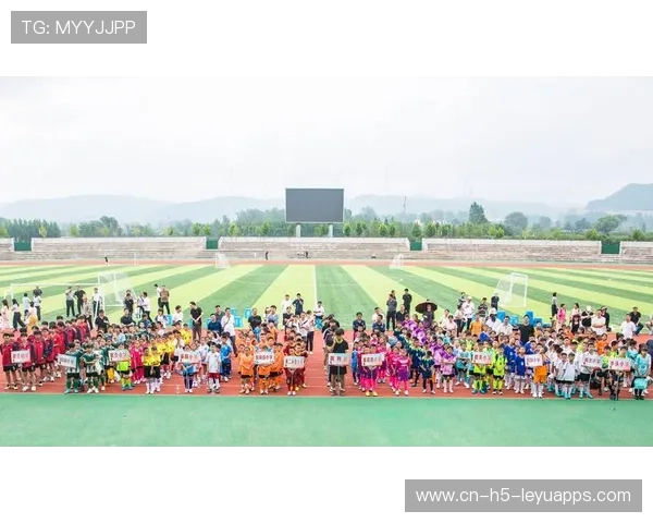 青少年足球发展论坛举办，多项培养计划将落地